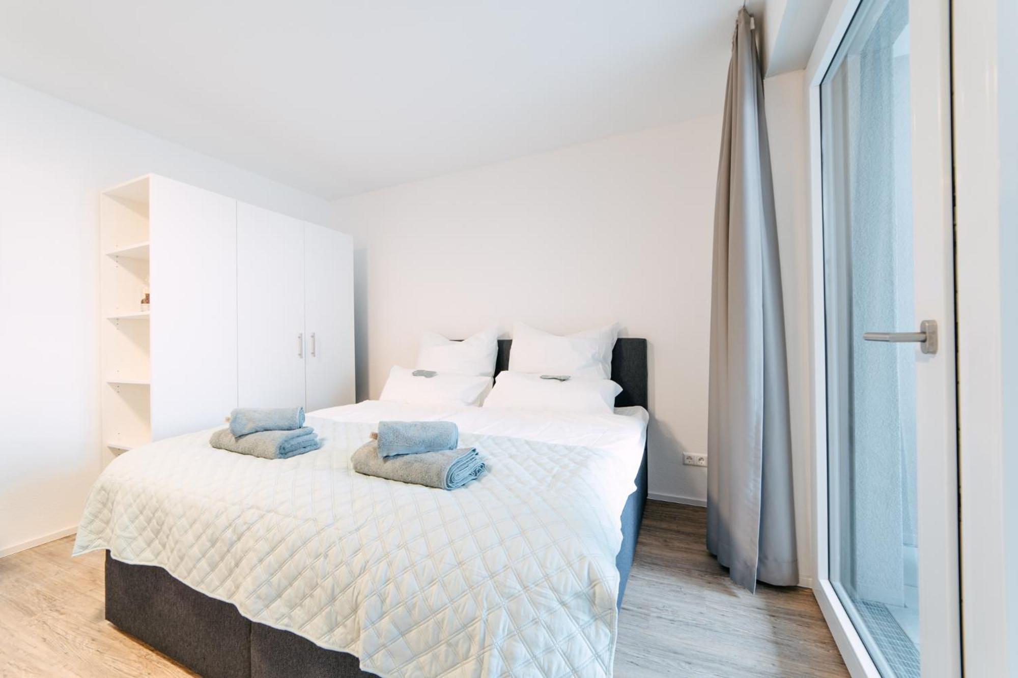 Zentrahome - Balkon Outlet Zentral Smarttv Business Metzingen  Zewnętrze zdjęcie