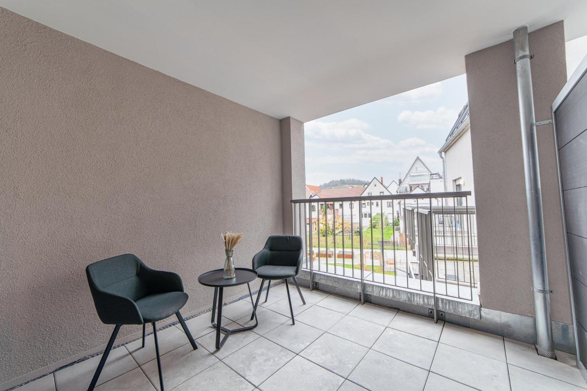 Zentrahome - Balkon Outlet Zentral Smarttv Business Metzingen  Zewnętrze zdjęcie