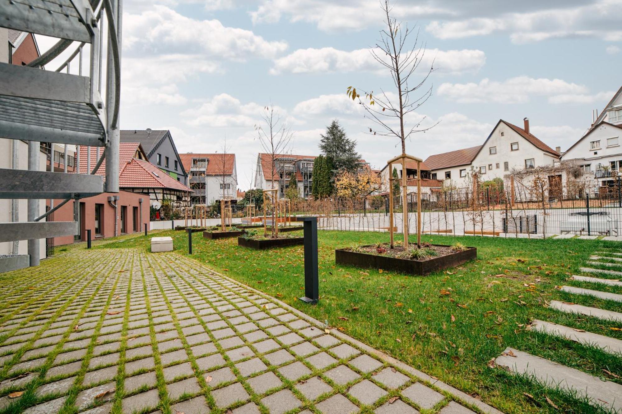 Zentrahome - Balkon Outlet Zentral Smarttv Business Metzingen  Zewnętrze zdjęcie